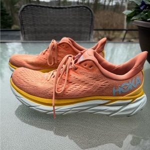 Hoka Clifton 8